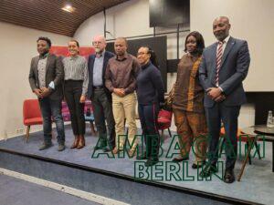 falling_walls_02