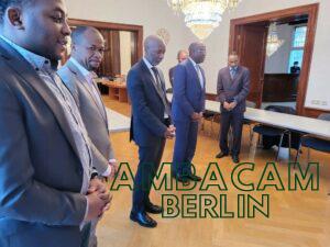 falling_walls_05