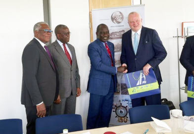 UNE DÉLÉGATION CAMEROUNAISE AU PORT DE HAMBOURG